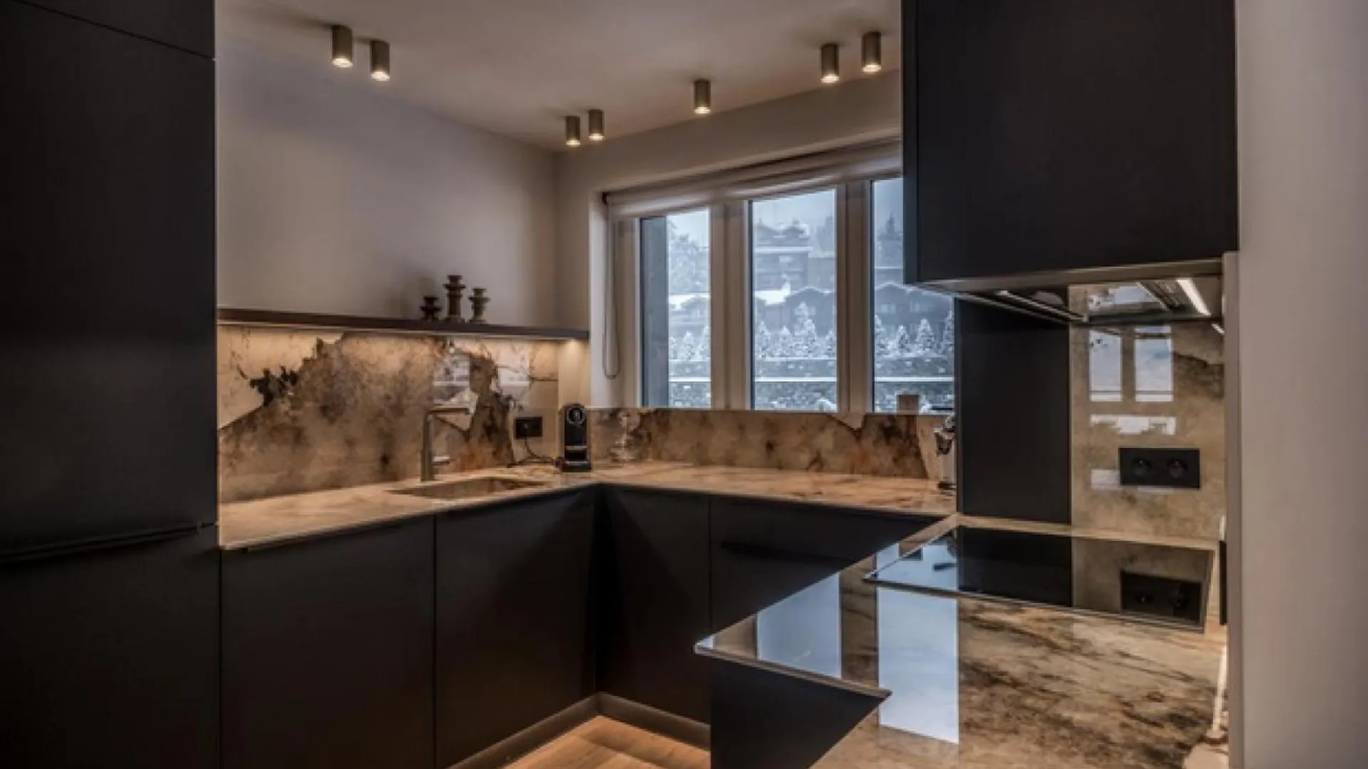 James Tacc28 - Exquisite Apartment In The Heart Of Courchevel 1850
